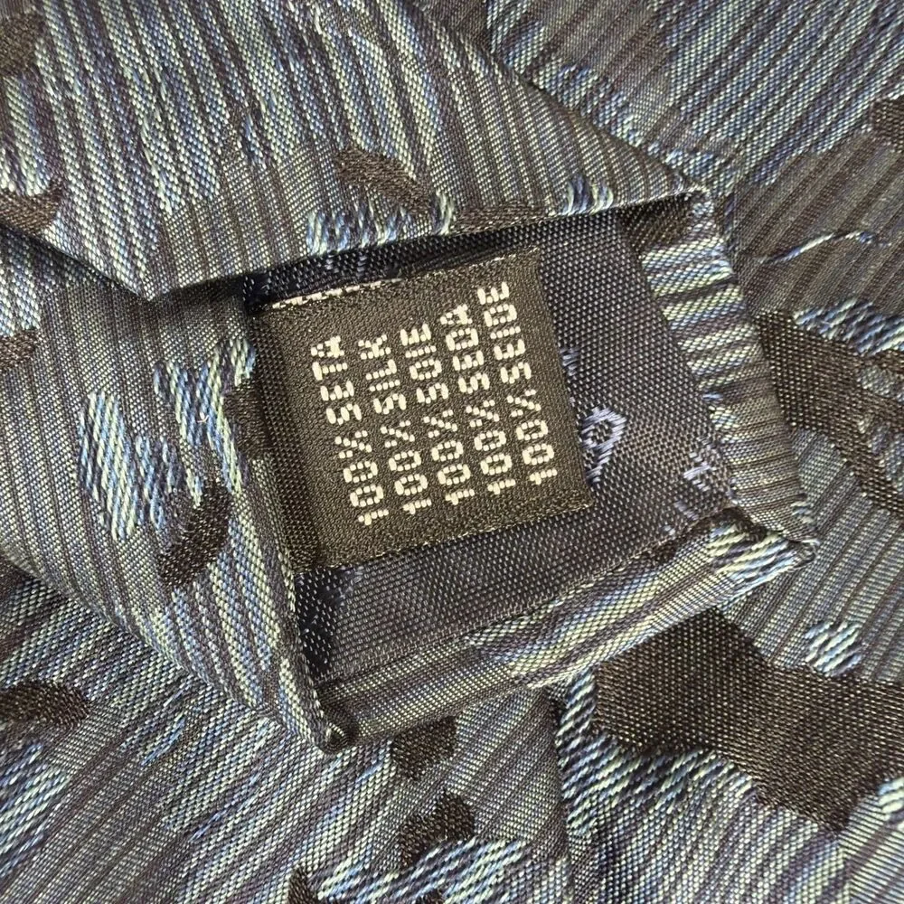 Bachrach 100% silk